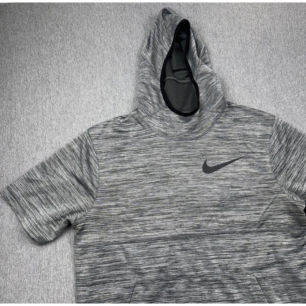 Nike Spotlight Short Sleeve Sz M Basketball Pullover Hoodie Shirt AQ5557 Gray